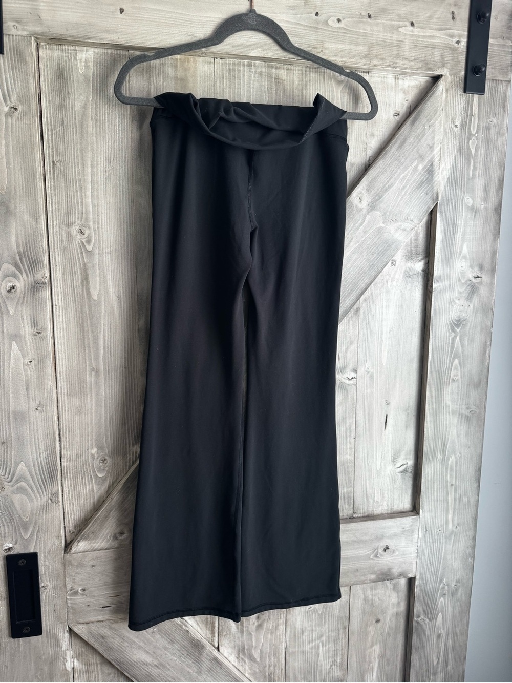Maternity Women's Black Wide-Leg Ponte Pants - Picture 2 of 4